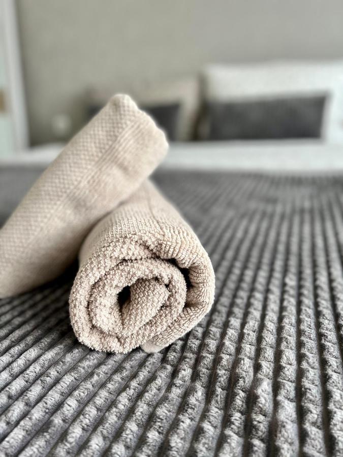 شقة Comfy & Stylish فارنا المظهر الخارجي الصورة